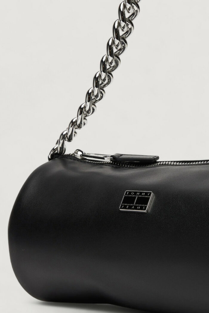 Borsa Tommy Hilfiger TJW CHAIN SHOULDER BAG Nero – AW0AW17893