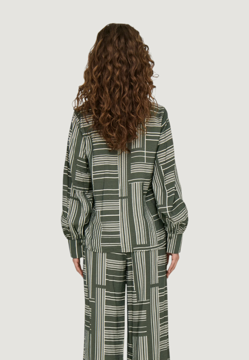 Camicia manica lunga Jacqueline de Yong JDYTROYA LIFE L/S LONG TOP WVN DIA Verde Oliva - Foto 2