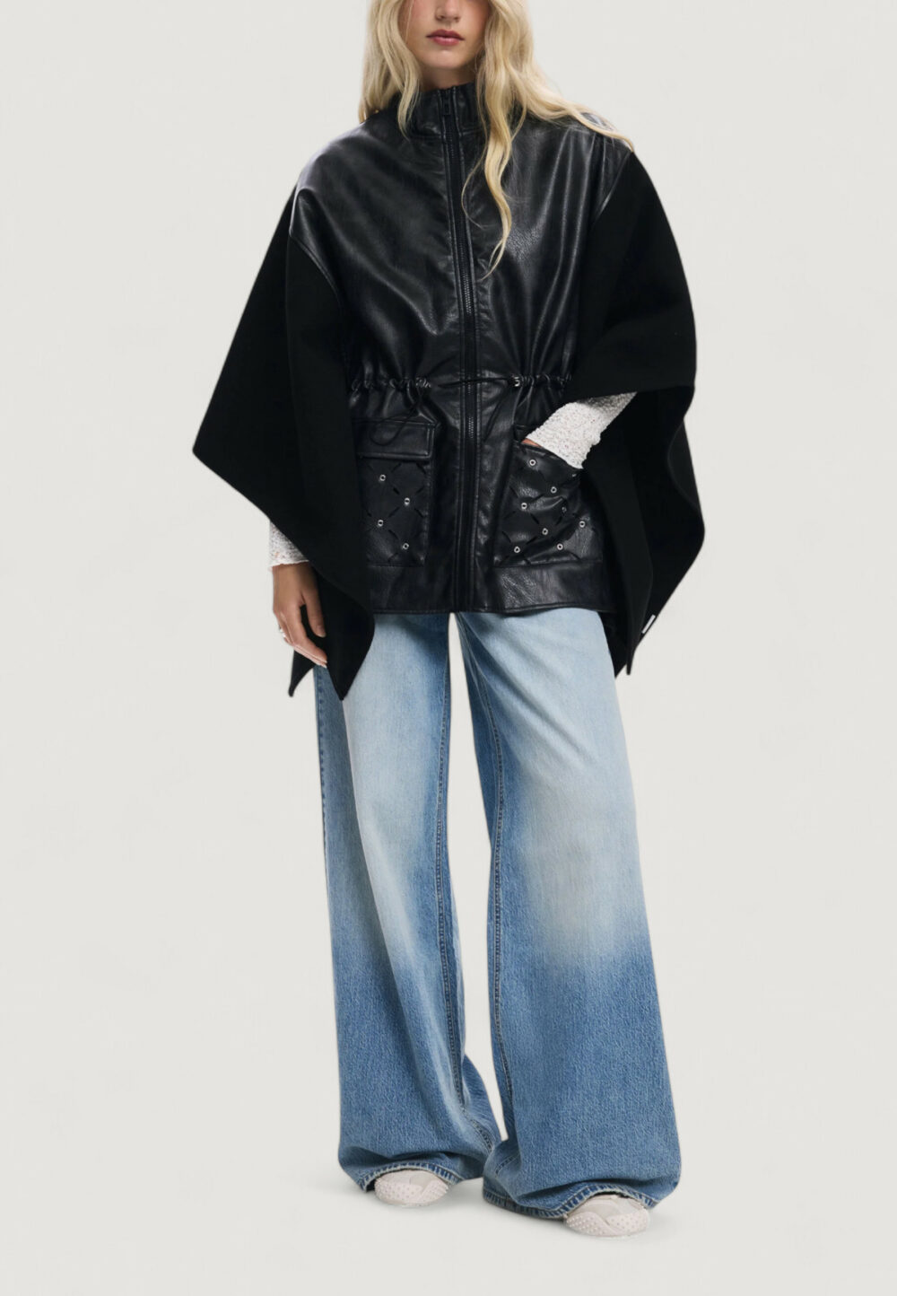 Mantella Desigual PONCHO_EYELETS ALDAMA Nero - Foto 2