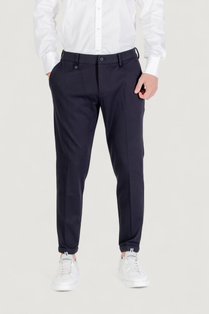 Pantaloni da completo Antony Morato ASHE SUPER SKINNY FIT IN TWILL Blu – MMTS00062-FA151183