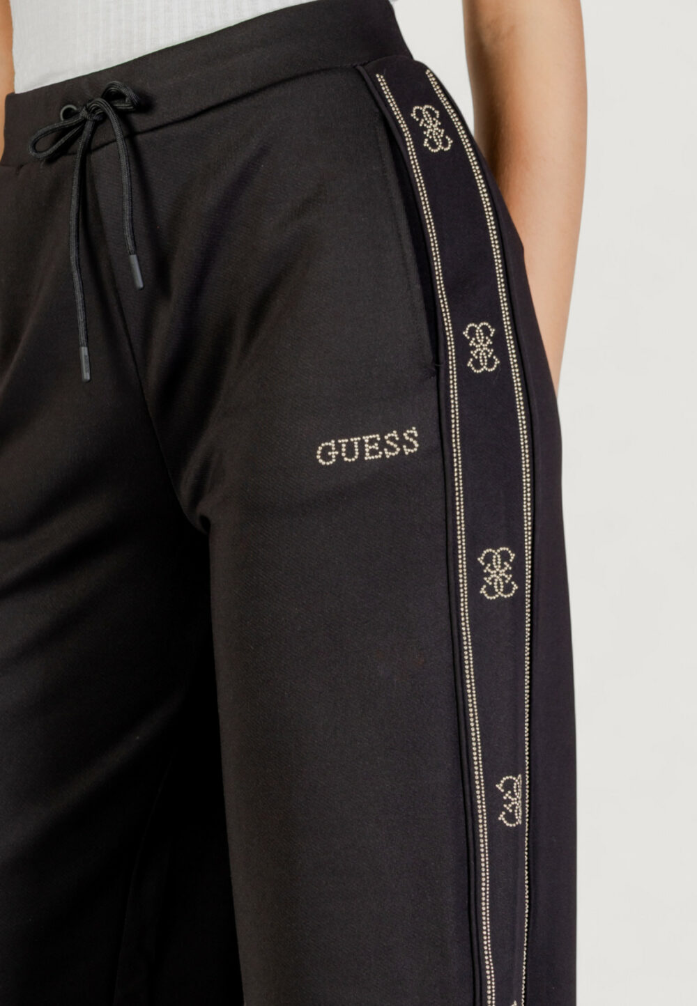 Pantaloni bootcut Guess Active OCTAVIA WIDE LEG PANTS Nero - Foto 3