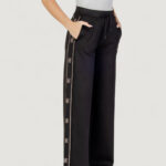 Pantaloni bootcut Guess Active OCTAVIA WIDE LEG PANTS Nero - Foto 5