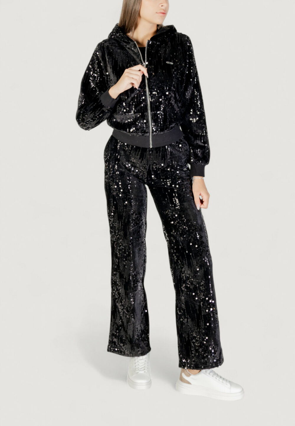 Pantaloni bootcut Guess Active SEQUINS WIDE LEG PANTS Nero - Foto 2