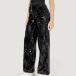 Pantaloni bootcut Guess Active SEQUINS WIDE LEG PANTS Nero - Foto 4