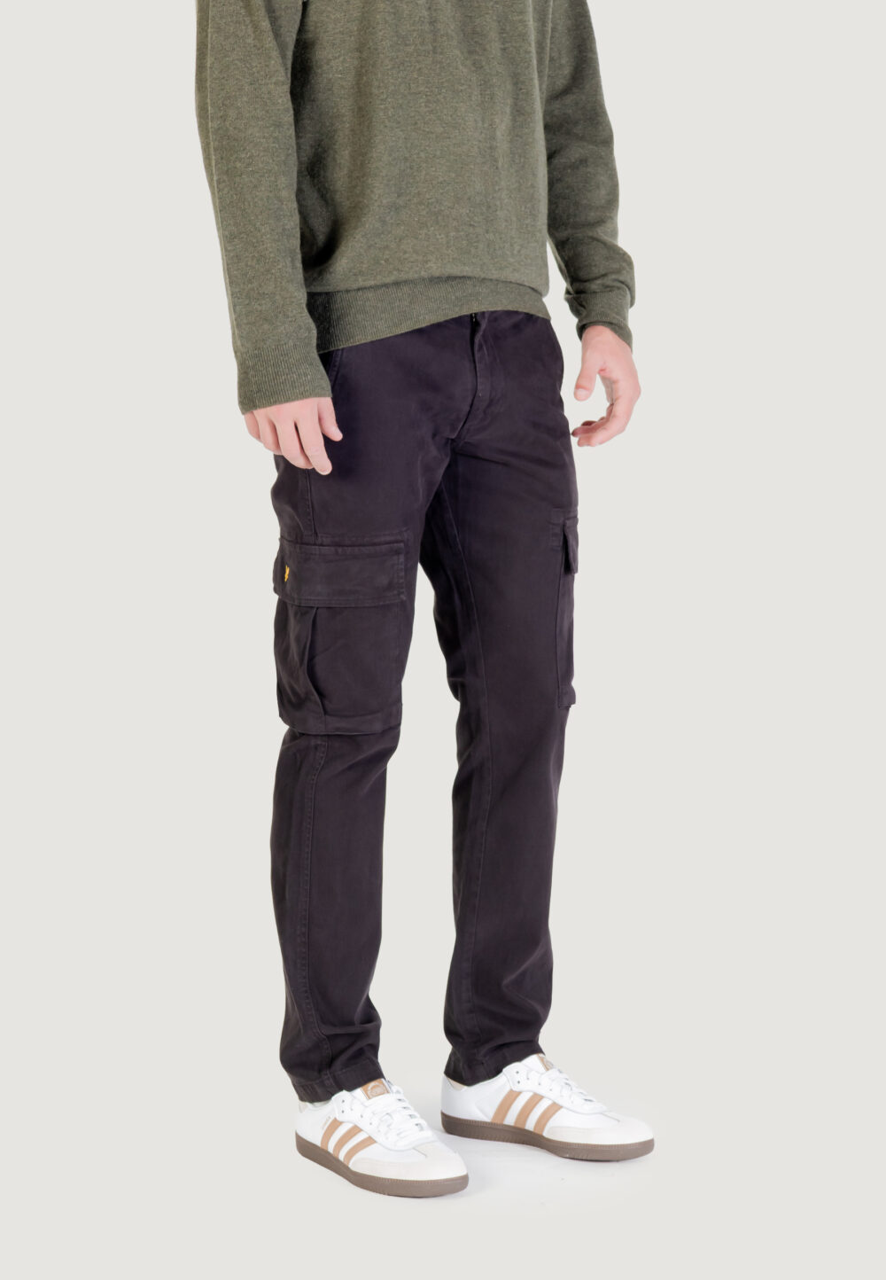 Pantaloni Lyle & Scott CARGO PANTS Nero - Foto 3