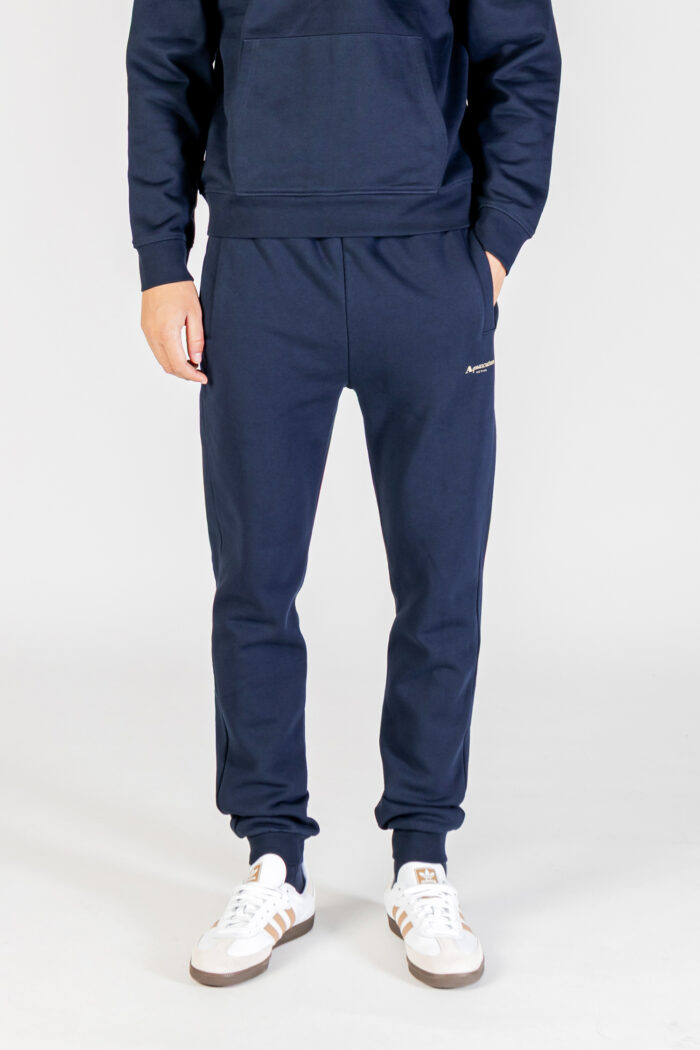 Pantaloni sportivi Aquascutum Active SMALL LOGO TRACK PANT Blu – AW_ICON_TR001