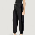 Pantaloni sportivi Guess Active AELIA JOGGER Nero - Foto 4
