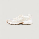 Sneakers New Balance  Crema - Foto 3