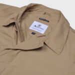 Trench Aquascutum Active PACKABLE TRENCH Beige scuro - Foto 5